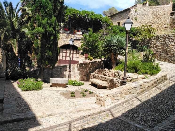 Hostal Sant Jordi Тосса-де-Мар Экстерьер фото