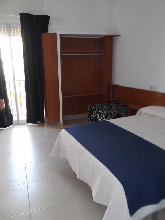 Hostal Sant Jordi Тосса-де-Мар Номер фото